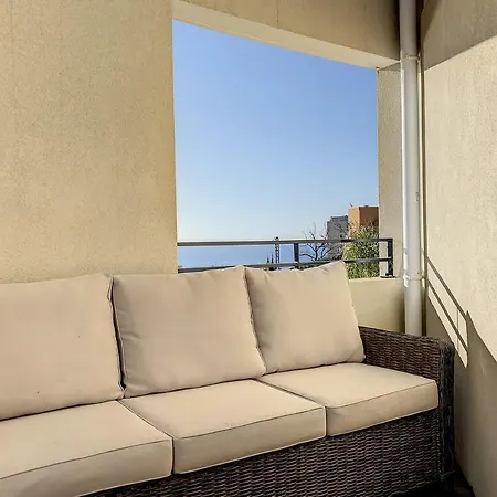 2br With Parking Near Monaco