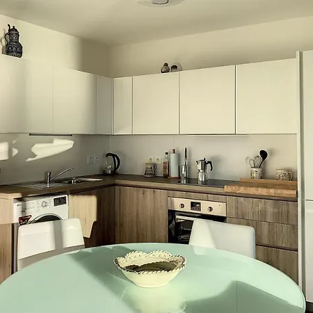 Appartement 2br With Parking Near Monaco *